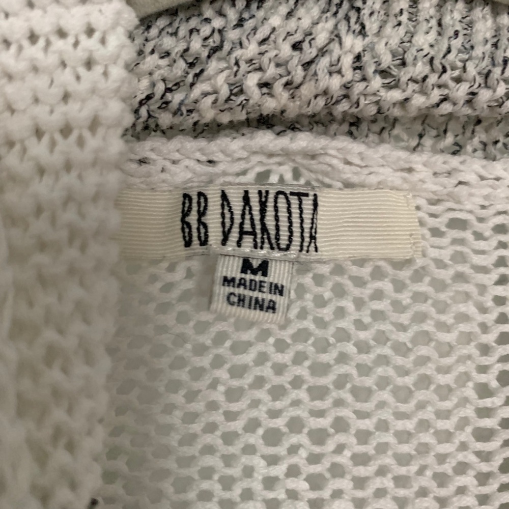 Cardigan - Picture 2 of 3